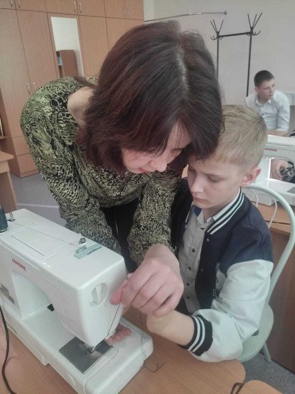 В 5 классе прошел урок труда.